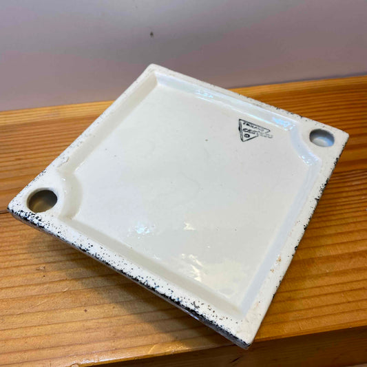Carters England Ashtray (White-Black Dot)