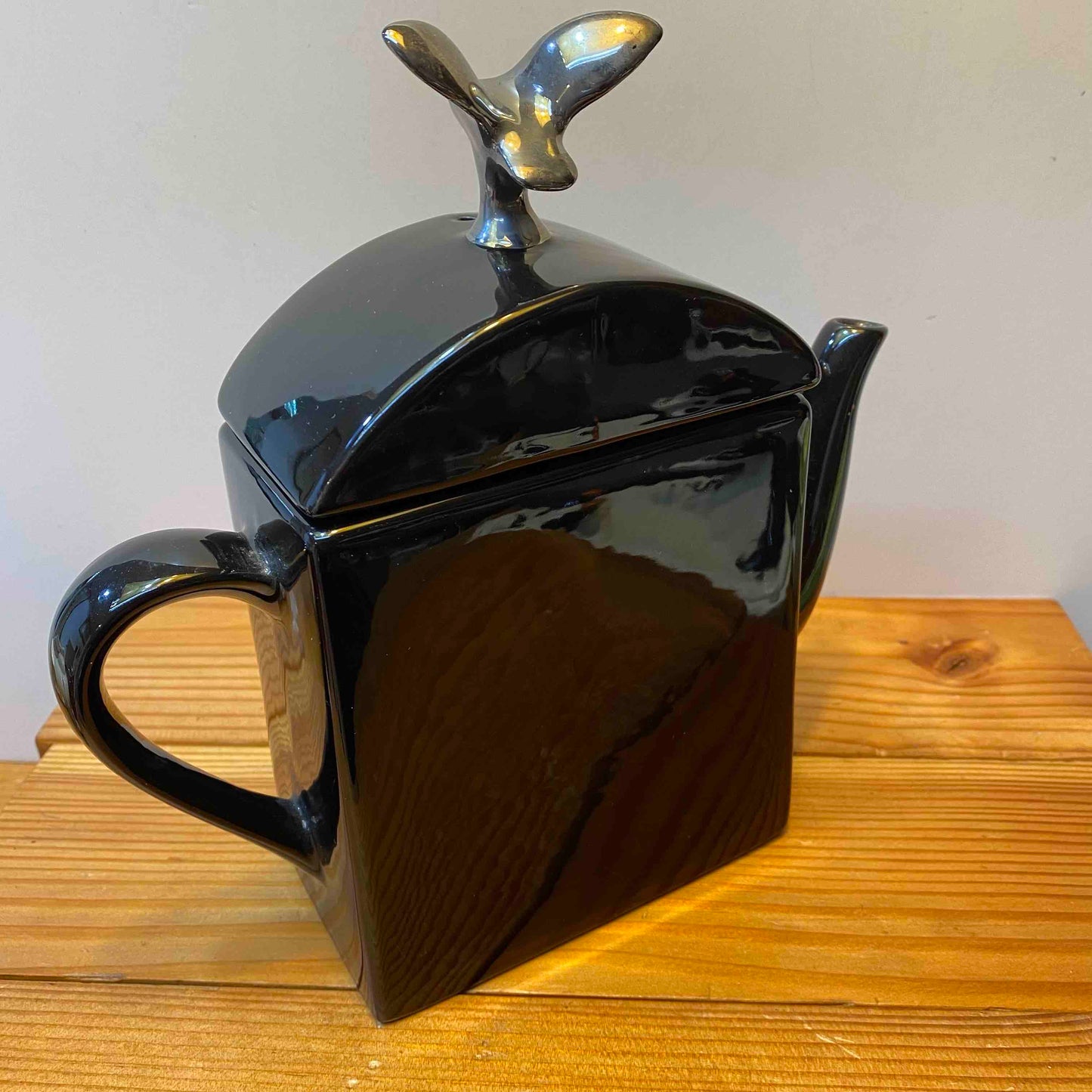Prestige "Rolls Royce "Tea Pot. P.p. By J & G Morten 1978