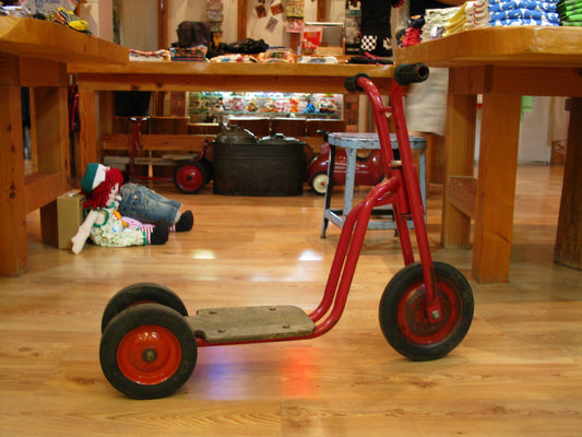 U.S.A. Vintage Lakeshore Kick Scooter - Heavy Metal Frame - Wood Deck 美國古董Lakeshore小童滑板車-厚料(木站台)