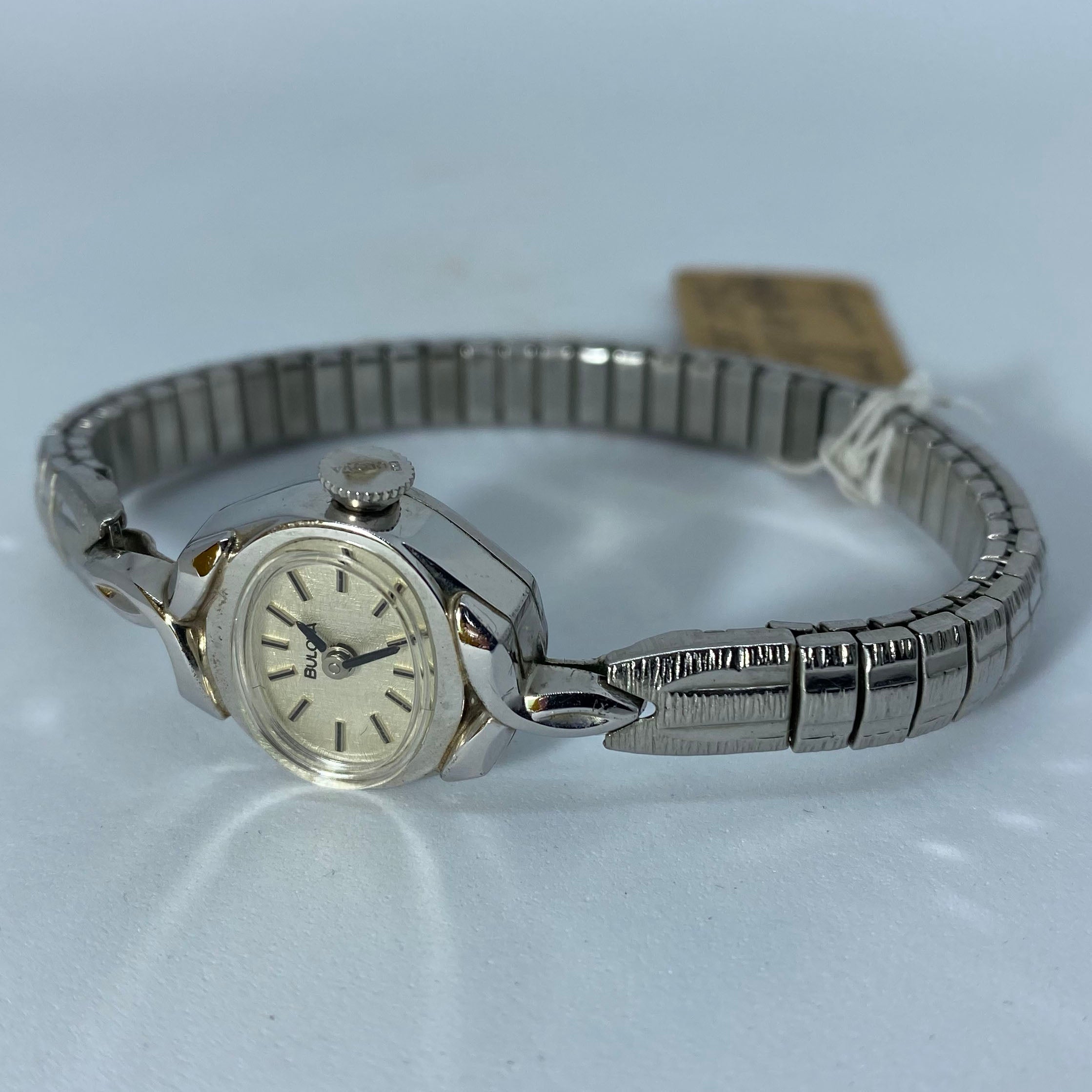 Bulova deals watch old